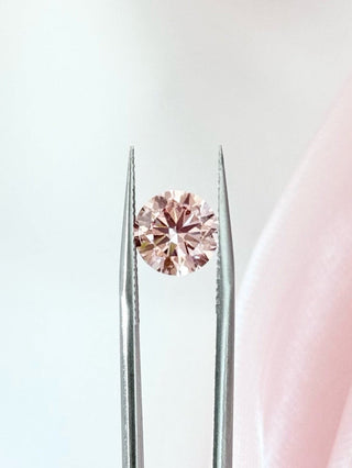 3.00cts Round-cut Vivid Pink Lab Grown Diamond