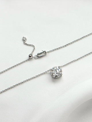 2.00cts 4-Prong Round Solitaire Diamond Necklace