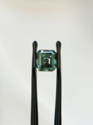 3.05cts Asscher-cut Vivid Green Lab Grown Diamond