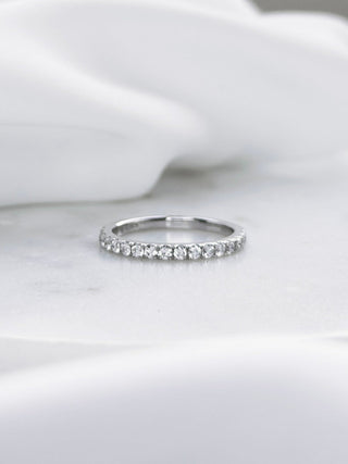 Single Band Diamond Ring