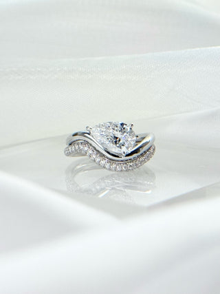 1.50cts Lumia Pear Diamond Ring Set