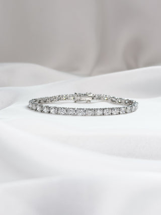 0.15ct Oval Diamond East-West Tennis Bracelet