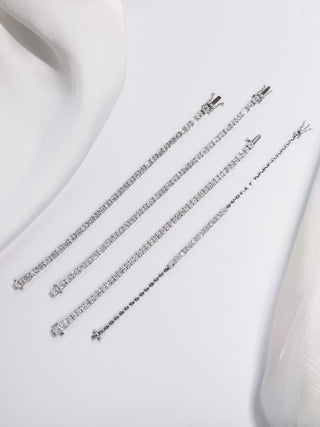 0.25ct Alternating Emerald & Oval Diamond Tennis Bracelet