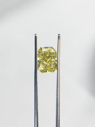 3.04cts Radiant-cut Intense Yellow Lab Grown Diamond
